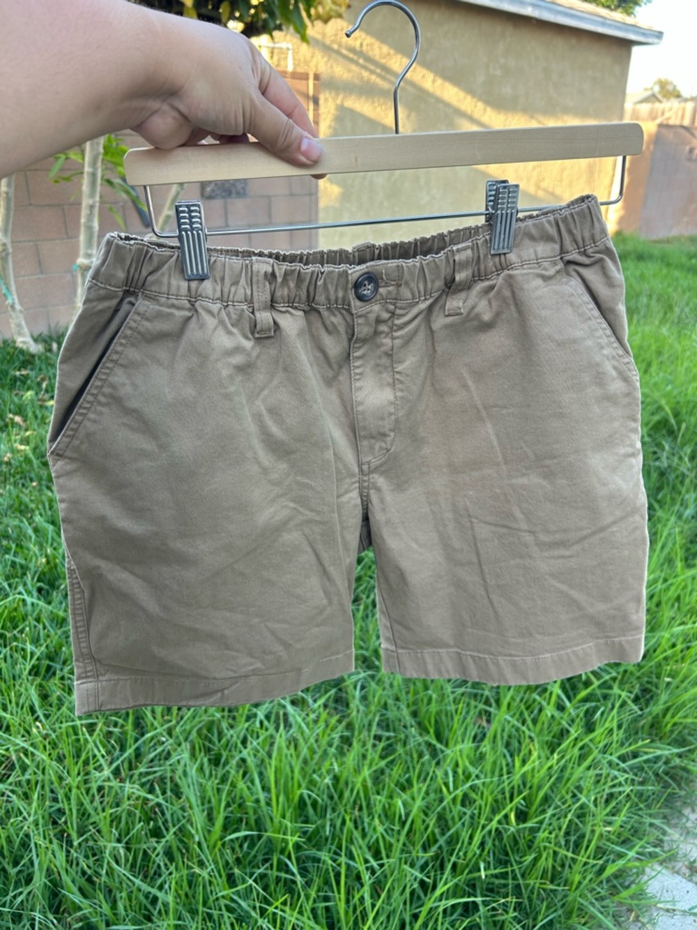chubbies Tan Flat-Front Elastic-Waist Shorts